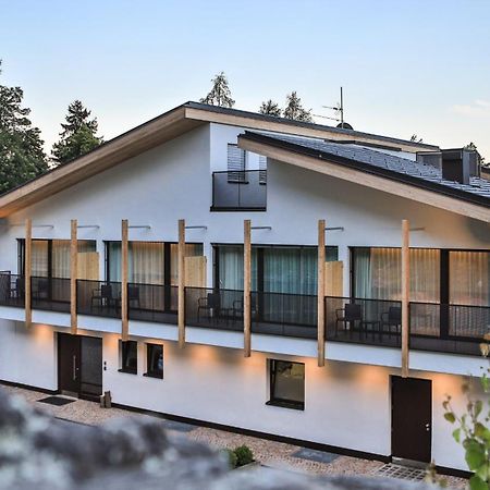 Ladurner Hotel Lagundo Exterior photo